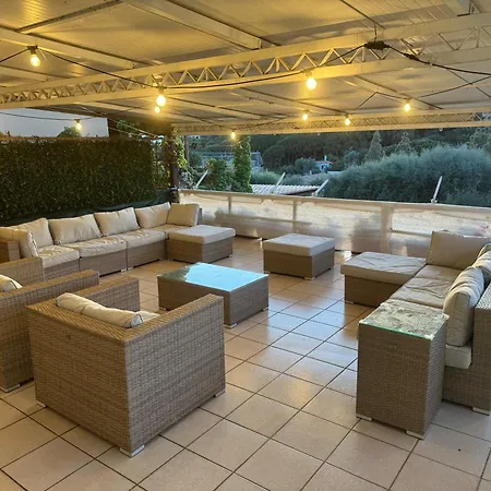 Casa Stewart - Levante Geremèas